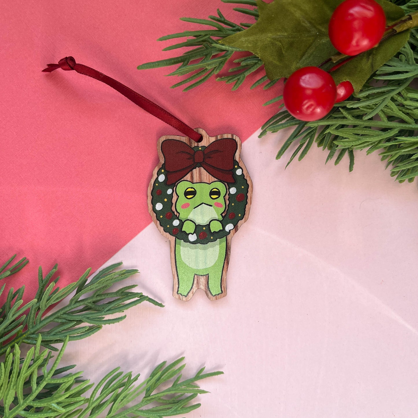 Christmas Wreath Wooden Ornament Frog
