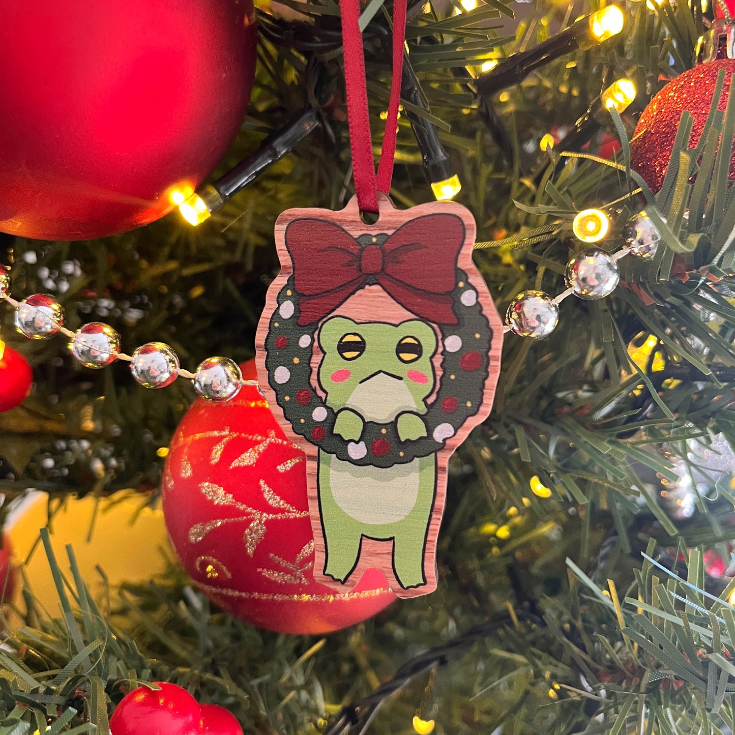 Christmas Wreath Wooden Ornament Frog