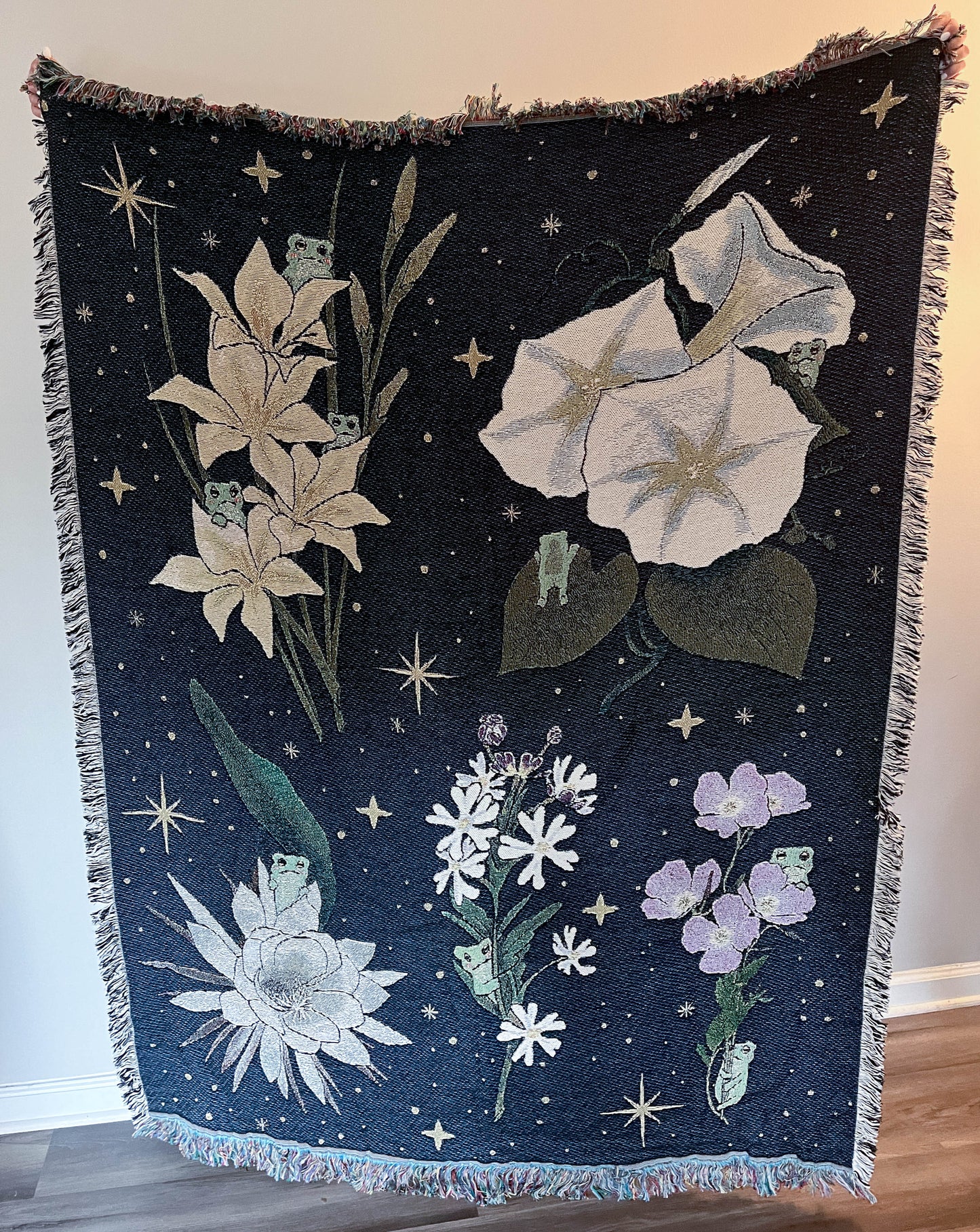 Night Flowers Tapestry Blanket